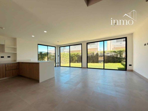 05-263-Villa-del-Sol